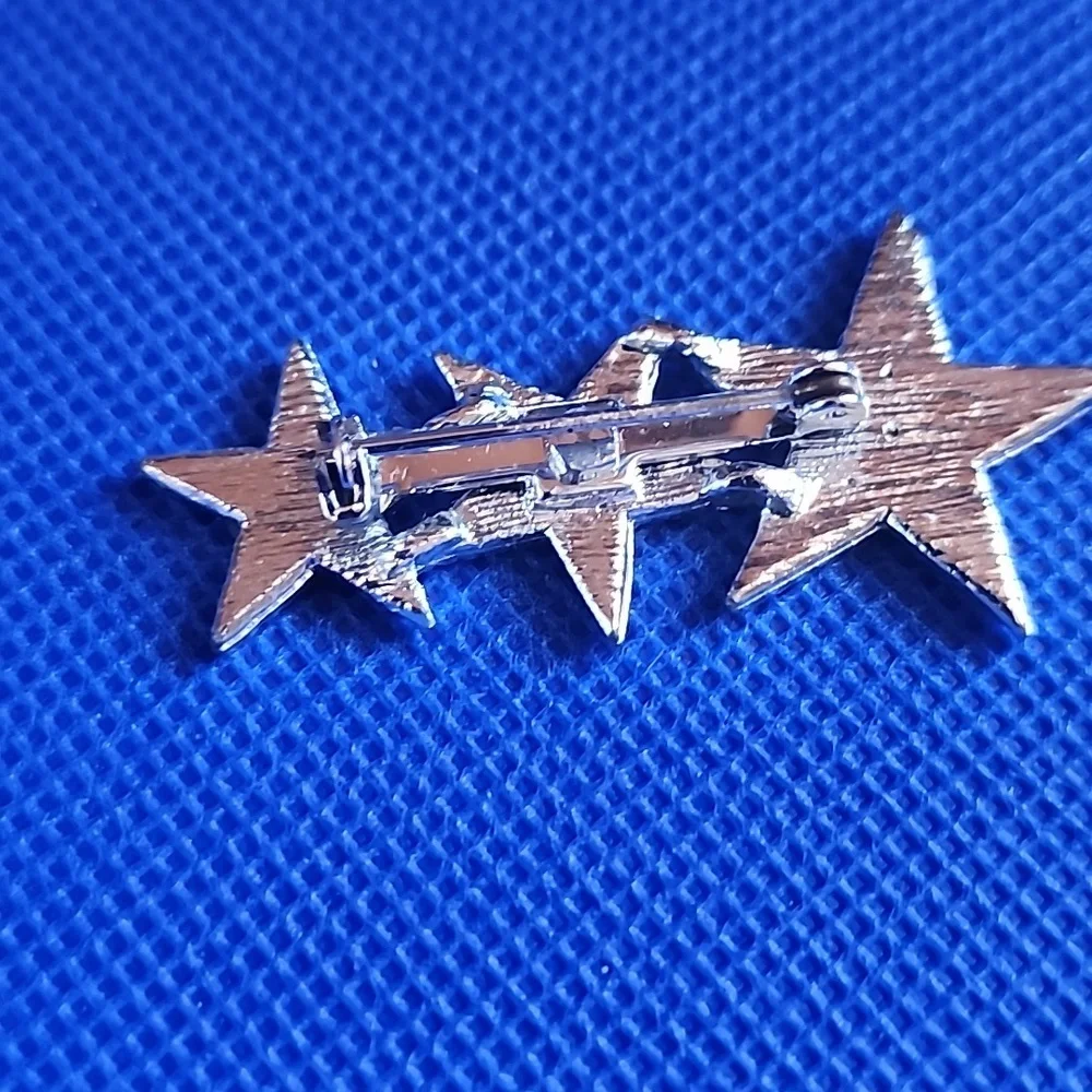 Triple Star Silver Brooch - Picture 2 of 3